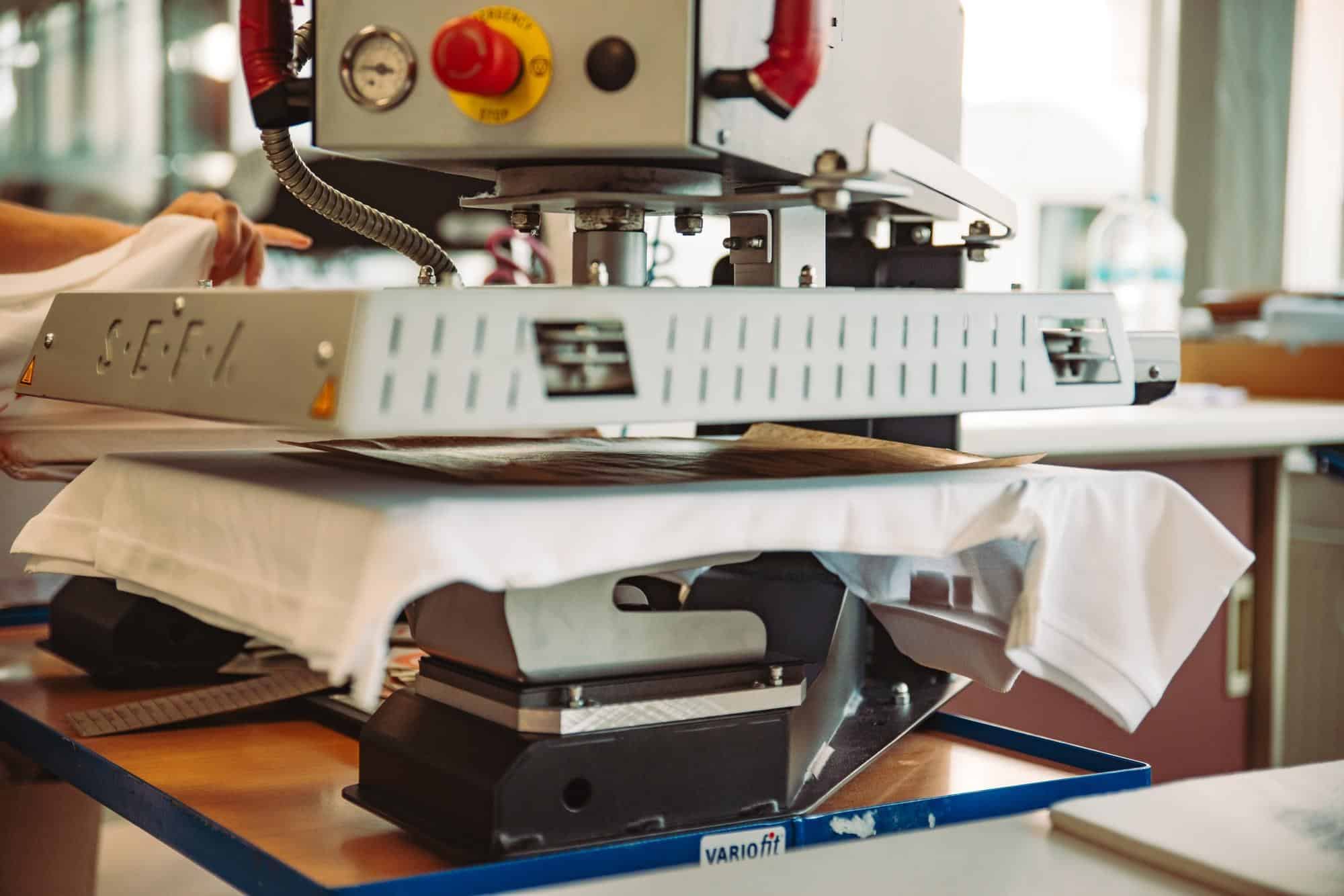 Was sind die besten Materialien für bedruckte T-Shirts?